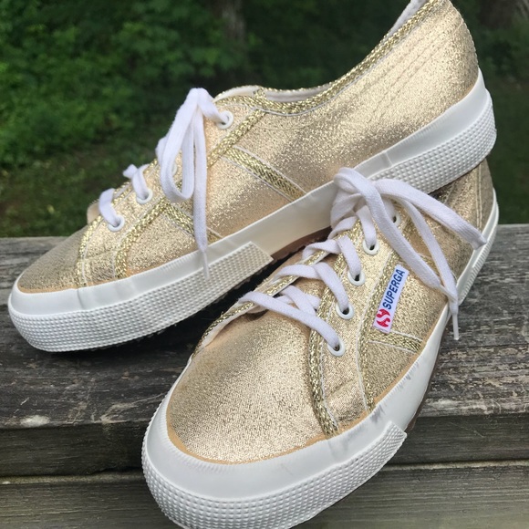 where are supergas made